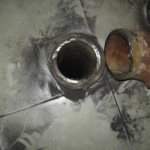 How to cut a cast iron pipe?