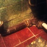 Как зачеканить чугунную трубу канализации