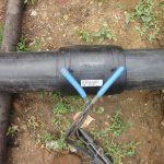 Стыковка полиэтиленовой трубы электросварной муфтой